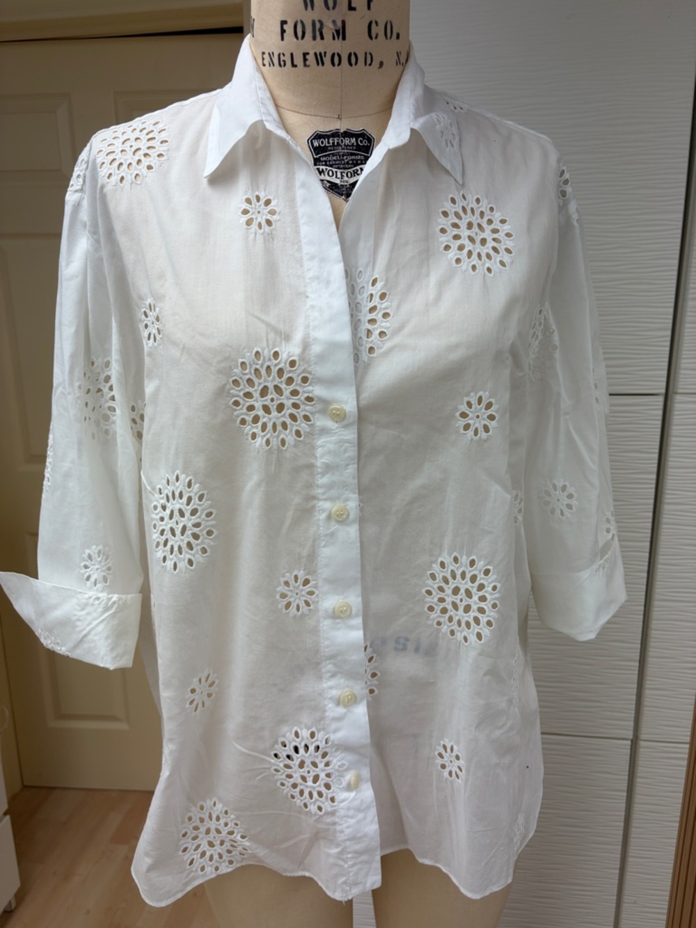 White Eyelet Button-Up Shirt ¾ sleeve with fold up cuff.Front/back 28/30”